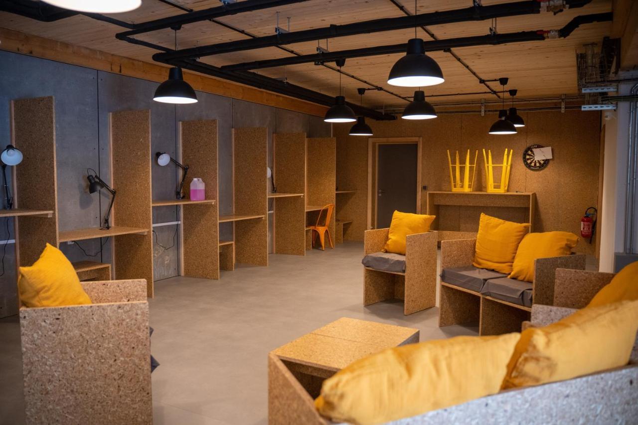 埃皮纳勒La Colloc公寓式酒店 外观 照片