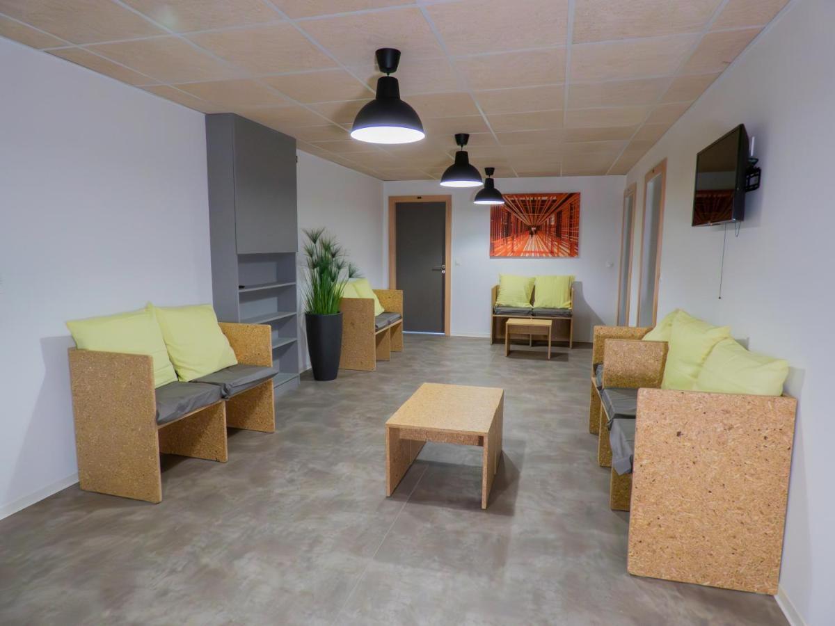 埃皮纳勒La Colloc公寓式酒店 外观 照片